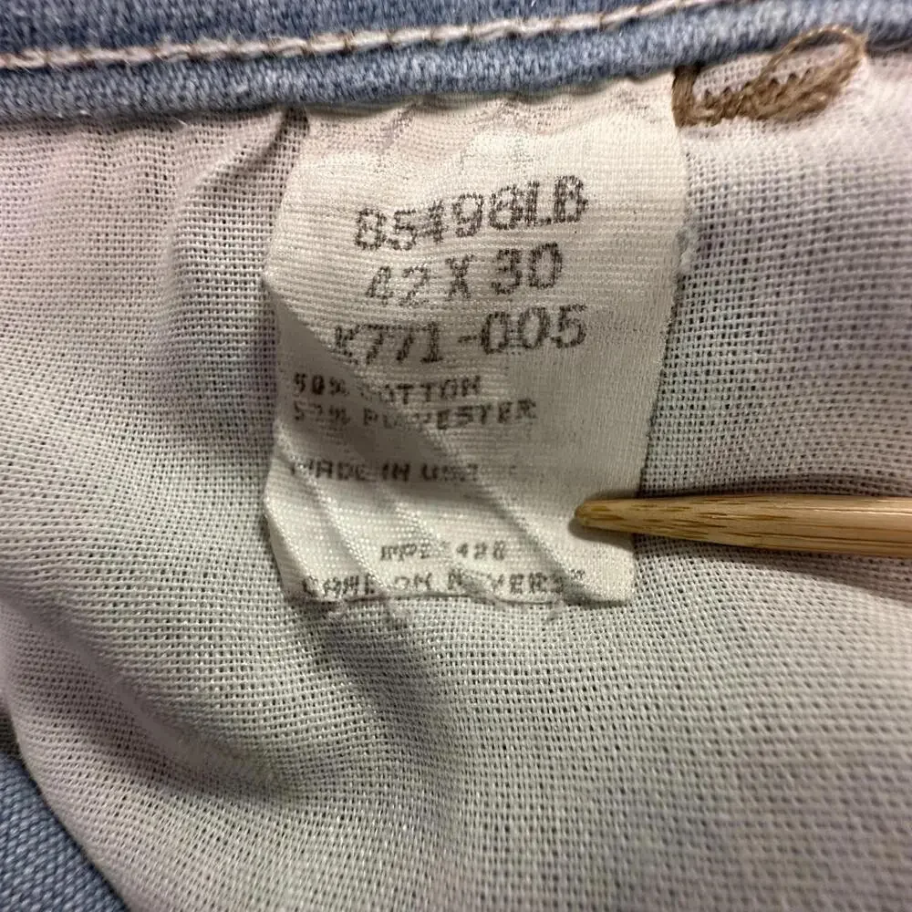 Wrangler Mens Light Wash Jeans 42x30 Made in USA 85498LB‎ Classic Denim
